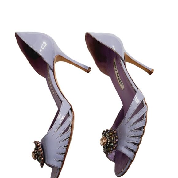 Manolo Blahnik Lavender Peep toe Pumps - Picture 2 of 9